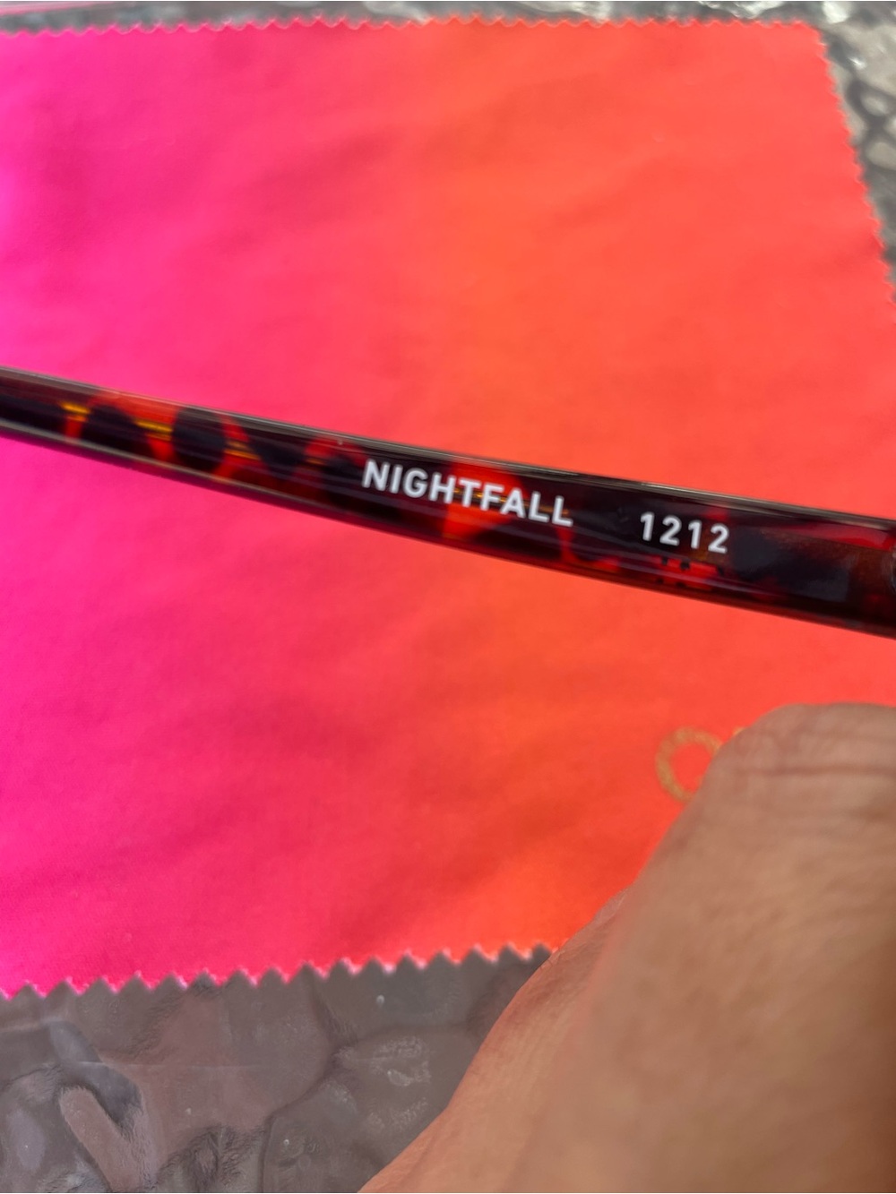Quay Nightfall Red Top Tortoise Shell Sunglasses - Picture 10 of 15